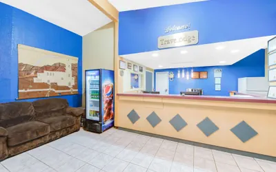 Photo 3 - Travelodge by Wyndham Ruidoso