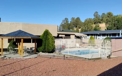 Photo 2 - Travelodge by Wyndham Ruidoso