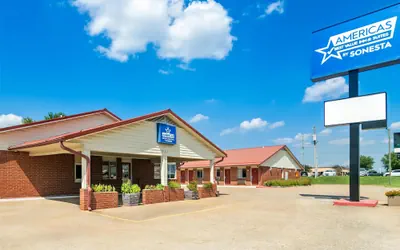 Photo 2 - Americas Best Value Inn & Suites Siloam Springs