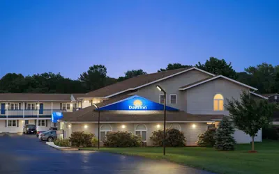 Photo 2 - Days Inn by Wyndham Middletown/Newport Area