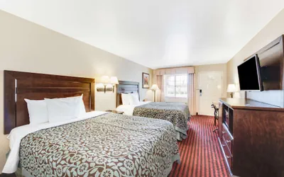 Photo 5 - Days Inn by Wyndham Fort Stockton