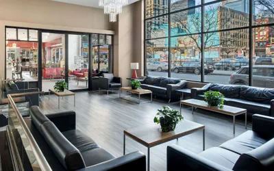 Photo 3 - Travelodge by Wyndham Downtown Chicago
