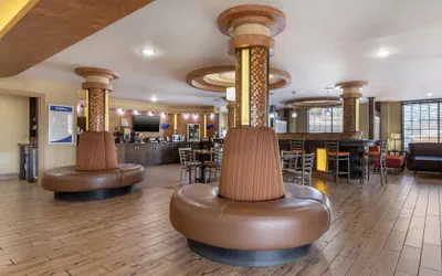 Photo 3 - Best Western Aspen Hotel