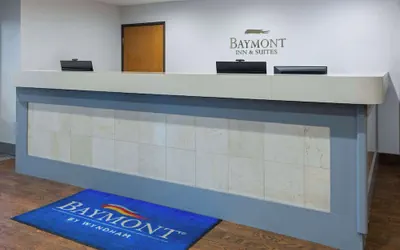 Photo 3 - Baymont by Wyndham LaGrange