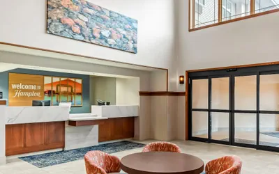 Photo 4 - Hampton Inn Duluth Canal Park