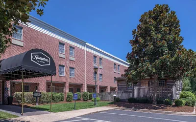 Photo 2 - Hampton Inn Lexington-Historic District