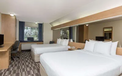 Photo 4 - Baymont Inn & Suites by Wyndham Anchorage Airport