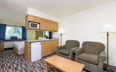 Photo 3 - Baymont Inn & Suites by Wyndham Anchorage Airport