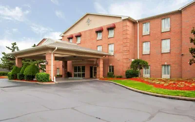 Photo 2 - Quality Inn & Suites Germantown North