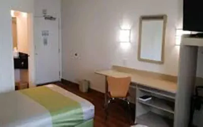 Photo 5 - Motel 6 Brownsville, TX North