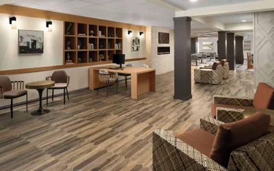 Photo 4 - DoubleTree by Hilton Hotel Salem, Oregon