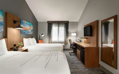 Photo 5 - La Quinta Inn & Suites by Wyndham Salem OR