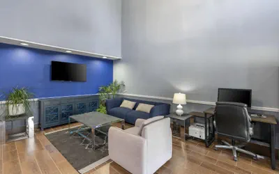 Photo 4 - SureStay Plus Hotel by Best Western Asheboro