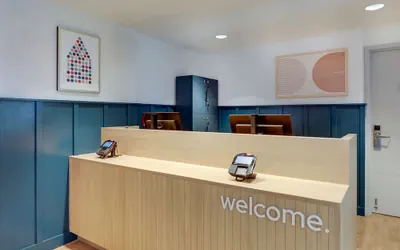 Photo 4 - Sonesta Simply Suites Miami Airport Doral