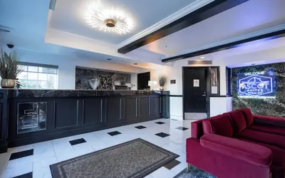 Photo 2 - Ascot Suites