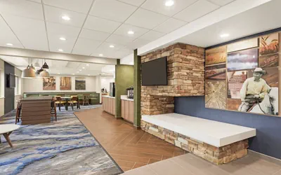 Photo 3 - Fairfield Inn by Marriott Warren Niles