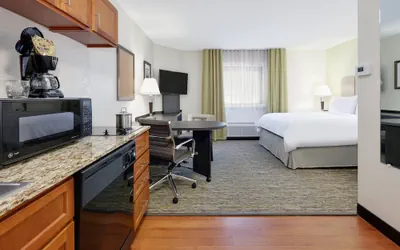 Photo 3 - Candlewood Suites Salina by IHG