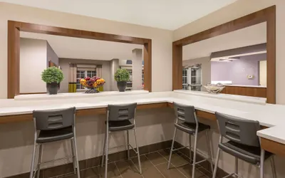 Photo 3 - Microtel Inn & Suites by Wyndham Richmond Airport