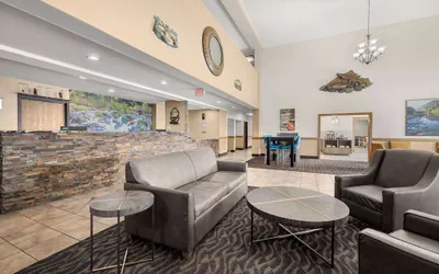 Photo 4 - La Quinta Inn & Suites by Wyndham Grants Pass