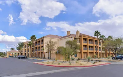 Photo 2 - Courtyard by Marriott Palm Desert