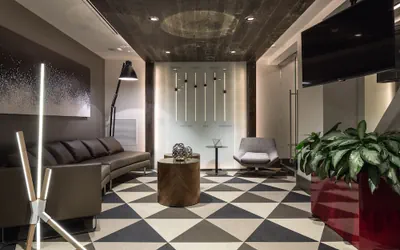 Photo 5 - The Windsor Suites