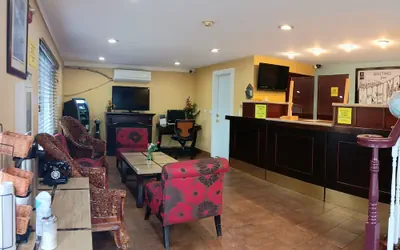 Photo 3 - Sutton Suites Hotel