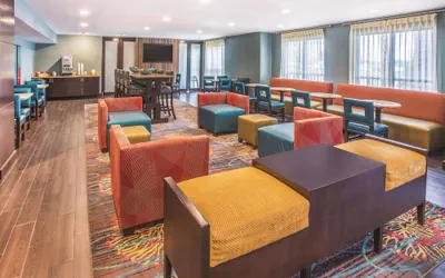 Photo 3 - La Quinta Inn & Suites by Wyndham O'Fallon, IL - St. Louis
