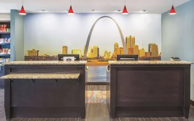 Photo 5 - La Quinta Inn & Suites by Wyndham O'Fallon, IL - St. Louis