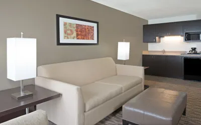 Photo 5 - Holiday Inn Express Hotel & Suites Colby by IHG