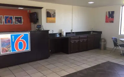 Photo 2 - Motel 6 Waco, TX