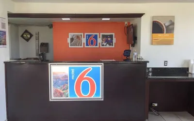 Photo 3 - Motel 6 Waco, TX