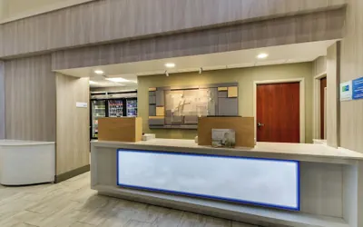 Holiday Inn Express & Suites Atlanta N-Perimeter Mall Area by IHG