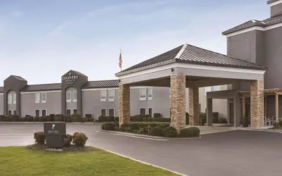 Country Inn & Suites by Radisson, Dunn I-95