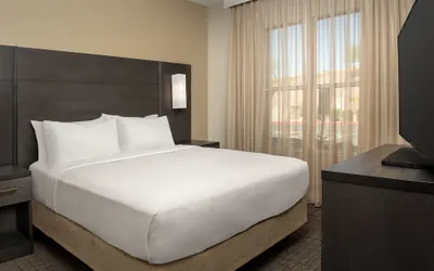 Photo 4 - Residence Inn by Marriott Phoenix Airport