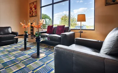 Photo 4 - SureStay Plus Hotel by Best Western Roanoke Rapids I-95