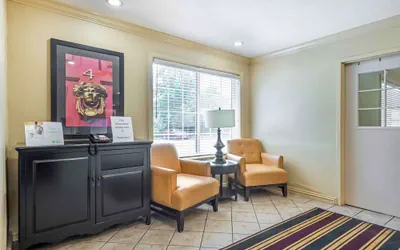 Photo 5 - Extended Stay America Suites Newark Woodbridge
