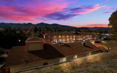Photo 2 - Best Western Willits Inn