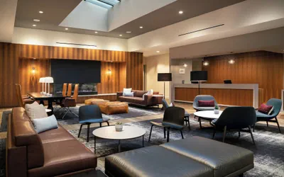 Photo 3 - Courtyard by Marriott Seattle Downtown Lake Union