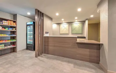 Photo 3 - Hawthorn Extended Stay by Wyndham Bedford / Dallas