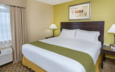 Photo 5 - Holiday Inn Express & Suites Chicago-Libertyville by IHG