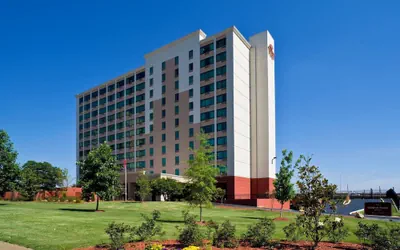 Photo 2 - Crowne Plaza Memphis Downtown by IHG