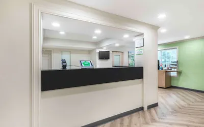 Photo 3 - Extended Stay America Suites DC Alexandria Eisenhower Ave
