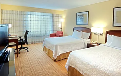 Photo 3 - Courtyard by Marriott Hartford Manchester