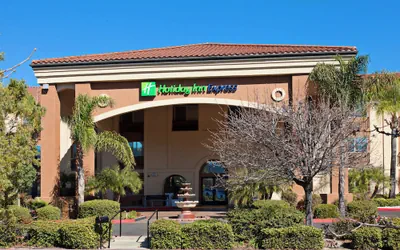 Photo 2 - Holiday Inn Express Temecula by IHG