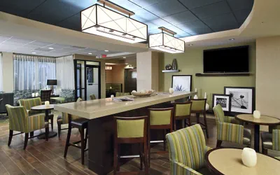 Photo 3 - Hampton Inn Cocoa Beach/Cape Canaveral