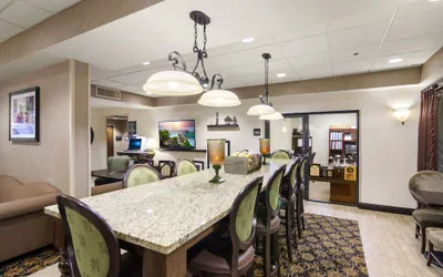 Photo 4 - Hampton Inn Mount Dora