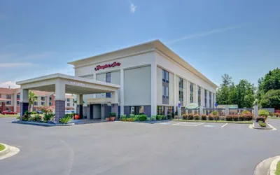 Photo 2 - Hampton Inn Savannah-I-95/Richmond Hill