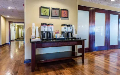 Photo 3 - Hampton Inn Somerset