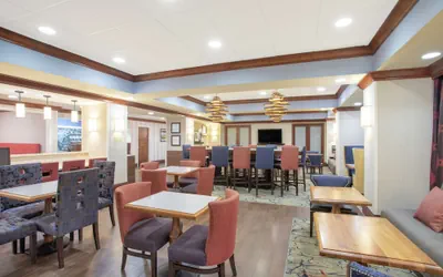 Photo 5 - Hampton Inn Boston/Marlborough
