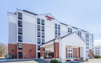 Photo 2 - Hampton Inn Boston/Peabody